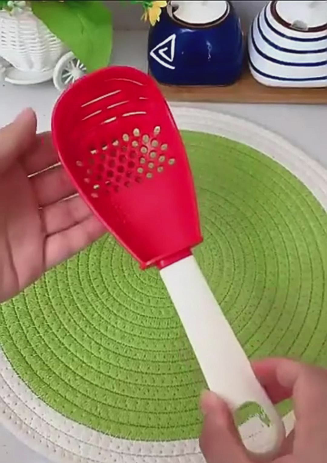 Multifunctional Slotted Spoon Grinding Cooking Spoon Mashed Auxiliary Food Ginger Garlic Spoon Press Potatoe Stir-frying Spatula Kitchen Gadget